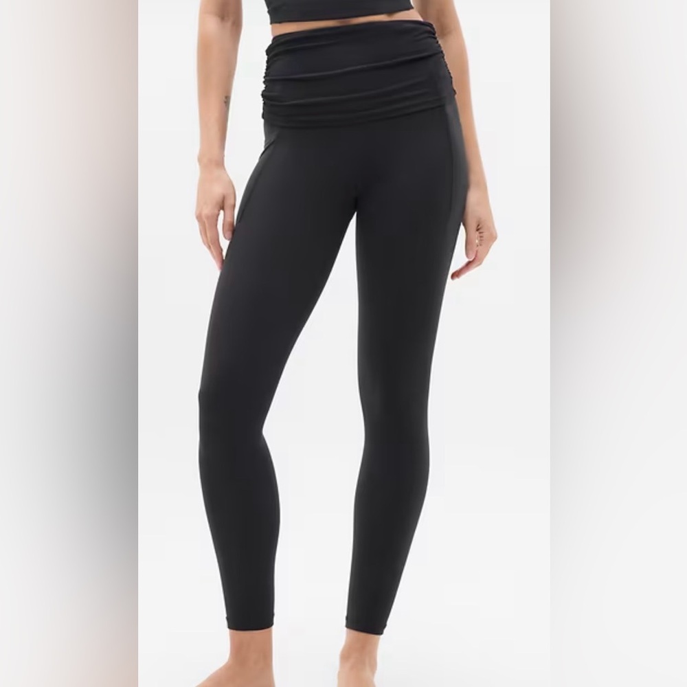 Athleta Salutation Stash Fold Over 7/8 Legging Black Medium